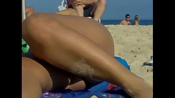 I migliori video di clip brunette bikini green top