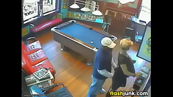 Beste stranger caught having sex on CCTV clips Video's