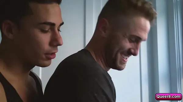 أفضل مقاطع فيديو Topher Di Maggio and Wesley Woods hit it off