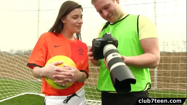 Best Teen female footballer fucks photographer klipp videoer