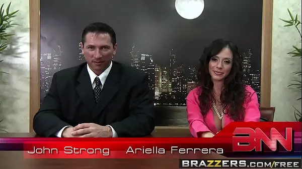 최고의 Brazzers - Big Tits at Work - Fuck The News scene starring Ariella Ferrera, Nikki Sexx and John Str 클립 비디오