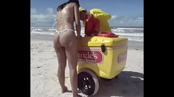 Meilleurs clips Fiestacasaldf: épouse de micro bikini achetant Popsicle Vidéos