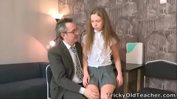 Najlepsze Tricky Old Teacher - Sara looks so innocent klipy Filmy
