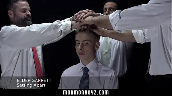 Meilleurs clips Missionary Boys - Elder Garret reçoit plusieurs bites pendant un rituel secret Vidéos