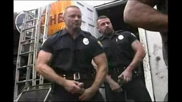 Meilleurs clips HOT COPS À L'HORLOGE 2 Vidéos