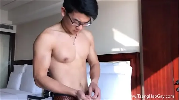 Video klip Handsome Stud With Spec And Delicious Muscles terbaik