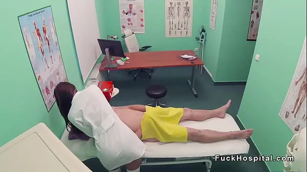 最佳Nurse massages doctor before sex剪辑视频