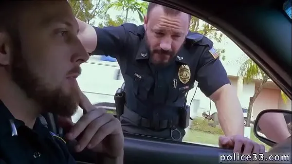 Beste Police guys fuck male suspect clips Video's