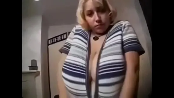 Best Busty amateur jiggling and oiling her tits :P clips Videos