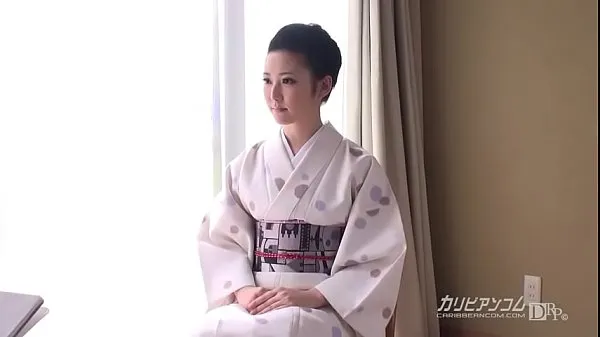 Video klip The hospitality of the young proprietress-You came to Japan for Nani-Yui Watanabe terbaik