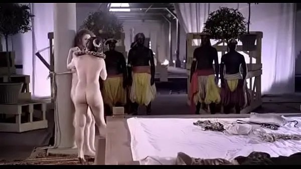 أفضل مقاطع فيديو Anne Louise completely naked in the movie Goltzius and the pelican company