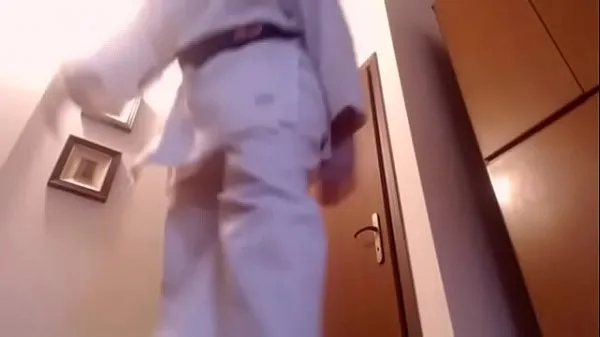 最佳我是你的空手道老师，我想像小虫子一样统治你剪辑视频