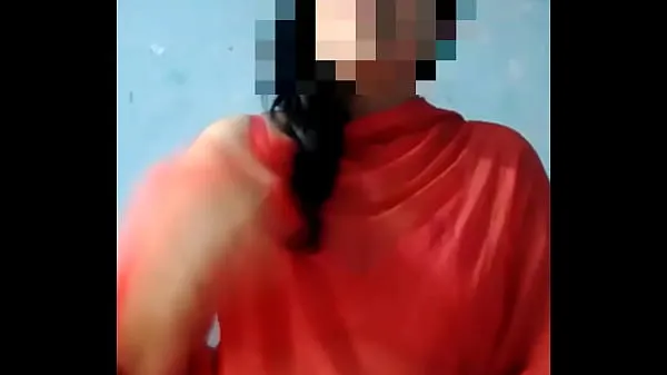 Beste New Delhi Girl Sarah Azmeri Showing Her Boobs In Sex Chat clips Video's