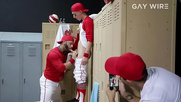 Video klip GAYWIRE - Tristan Hunter Gets Fucked In The Locker Room By Coach Eddy Ceetee terbaik