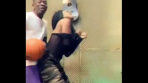 Los mejores clips de Shatta wale and Efia Odo fucking in his studio Videos