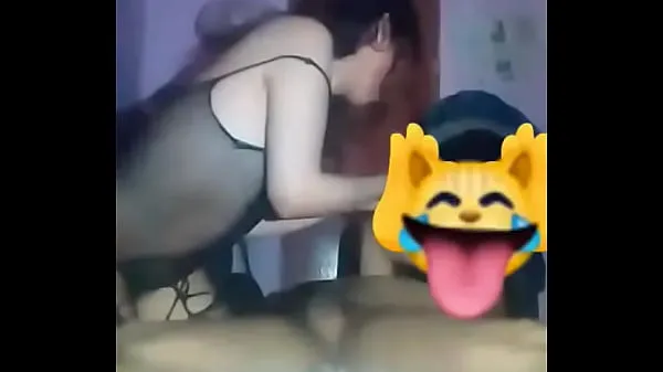 Los mejores clips de LIMPIANDO POLLA RECTA CON LA BOCA Y SORPRENDIENDO EL SEXO DEL CONDON Videos