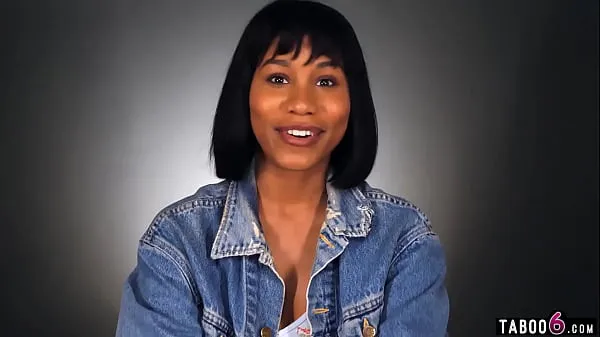 Video klip Ebony MILF babe Jenna Foxx shows us how women orgasm terbaik