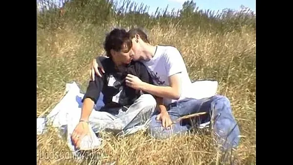 Τα καλύτερα βίντεο κλιπ Cute mates get from a chat to a gay fuck outdoors