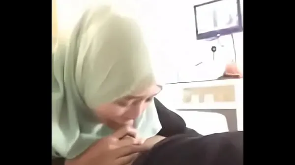 Parhaat Hijab scandal aunty part 1 leikkeet Videot