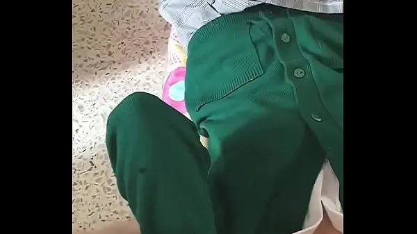 Los mejores clips de Video CASERO! COLEGIALA MEXICANA Se COME el SEMEN de su COMPAÑERO! CONVENCE a una COMPAÑERA de la ESCUELA para COGER y Se los COME!! Parte 1 Videos