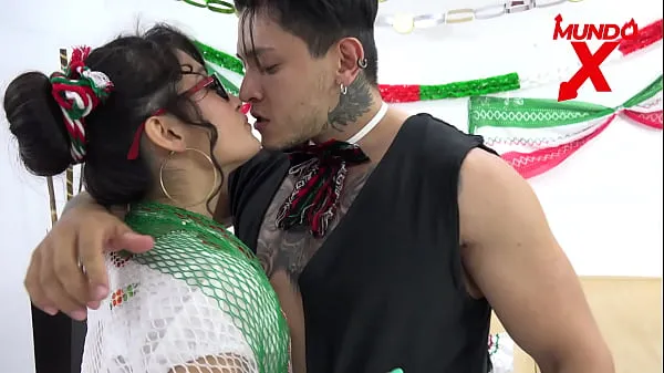 Video klip MEXICAN PORN NIGHT terbaik