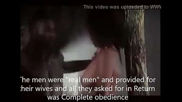 Bedste Wife takes part in African tribal BBC ritual klip videoer