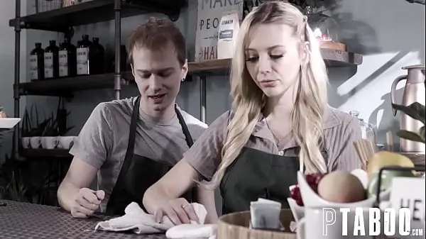 Melhores clipes de Lily Larimar Fodeu Desavergonhadamente com Seu Colega de Trabalho no Café Vídeos