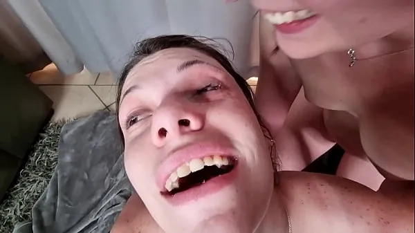 Best POV FFM handjob cum in eye | eye licking threesome | POV | dirty talking klipp videoer