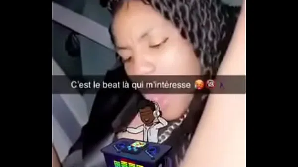 En iyi Cameroonian gets off in the car with a sextoy klipleri Videoları