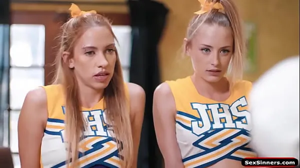 I migliori video di clip Cheerleader cerchiate e analizzate dall'allenatore