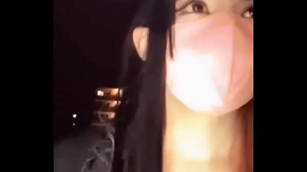 最佳个人拍摄]一个正在寻找开发网站的男人在公共厕所中自慰的视频剪辑视频