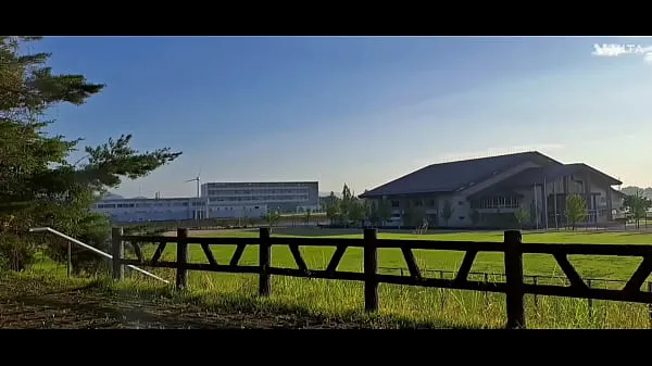 Nejlepší I waited until everyone was gone from the ground and came out to hang out. 2. There were still people in the gymnasium, but when I looked at them from there, I noticed that they were wearing their own clothes. Do you think you understand klipy Videa