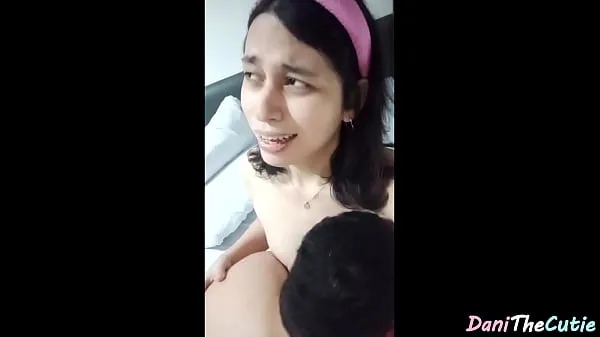 Video klip beautiful amateur tranny DaniTheCutie is fucked deep in her ass before her breasts were milked by a random guy terbaik