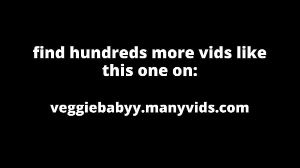 Najboljši posnetki messy pee, fingering, and asshole close ups - Veggiebabyy videoposnetki