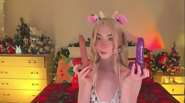 Los mejores clips de Sweet Eaton Flexing Her Toys while doing Ahegao Videos