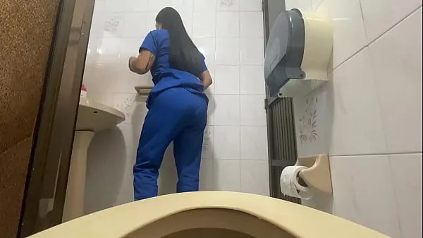 بہترین Beautiful pussy of the Nurse in public bathroom کلپس ویڈیوز