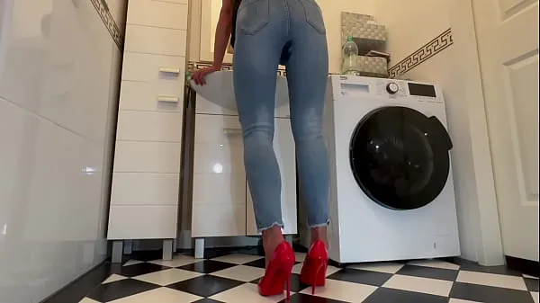 Najlepsze Desperate Wetting my Jeans and in my sexy Red HighHeels and play with klipy Filmy