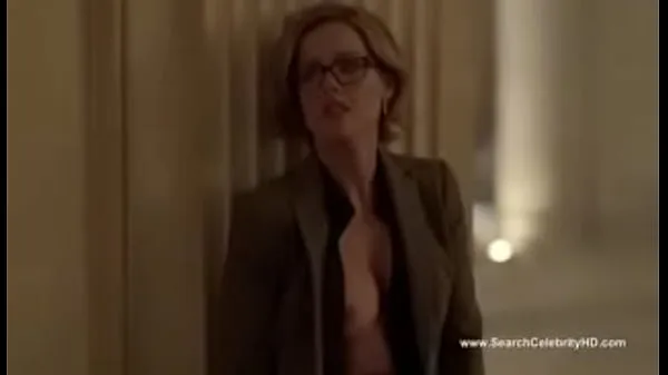 I migliori video di clip Kathleen Robertson nuda - Boss S01E02